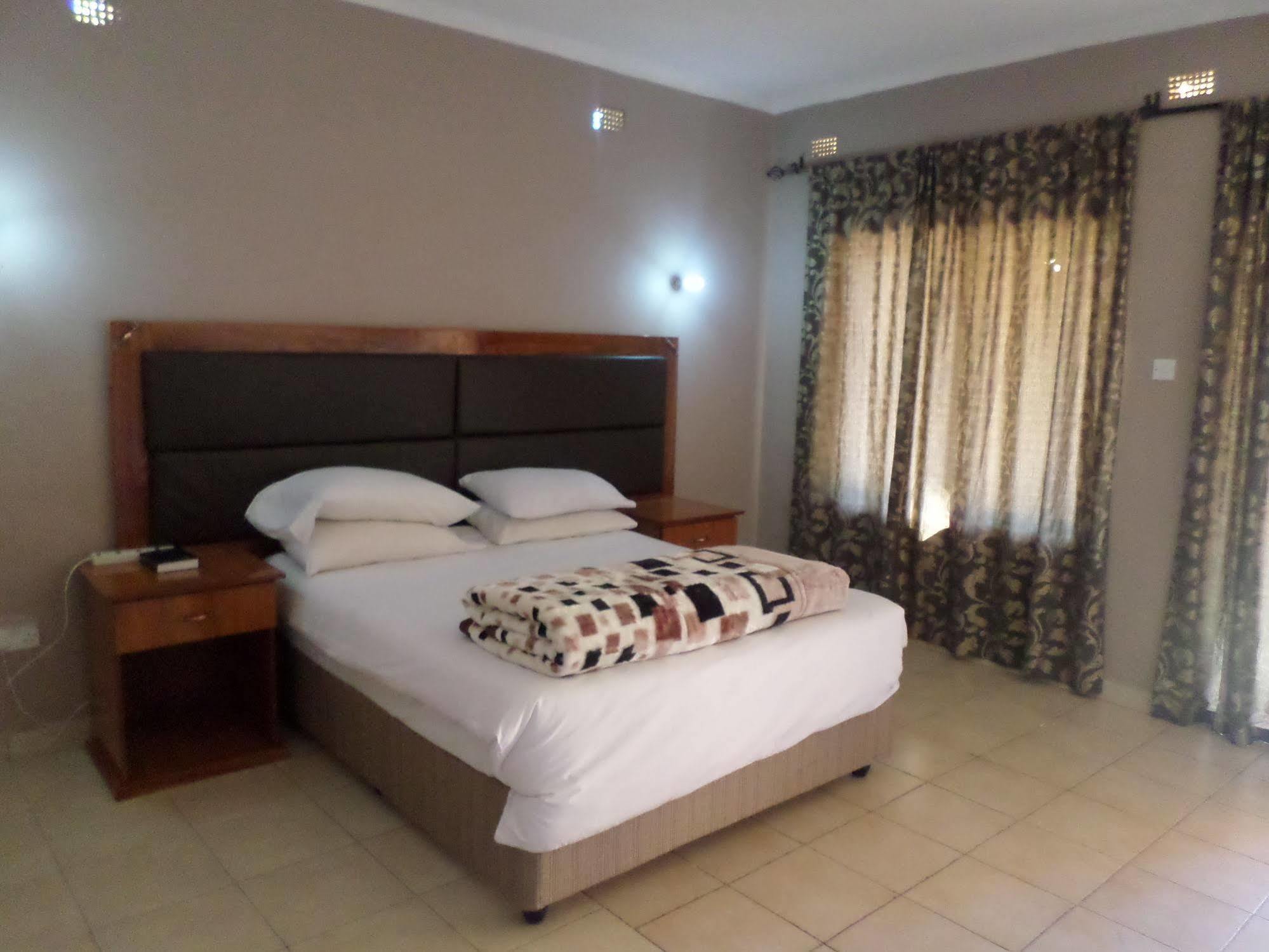 The View Lodge Victoria Falls Kültér fotó